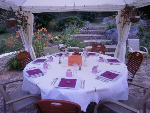 Le Jardin Des Roches Bed & Breakfast Moigny Екстериор снимка
